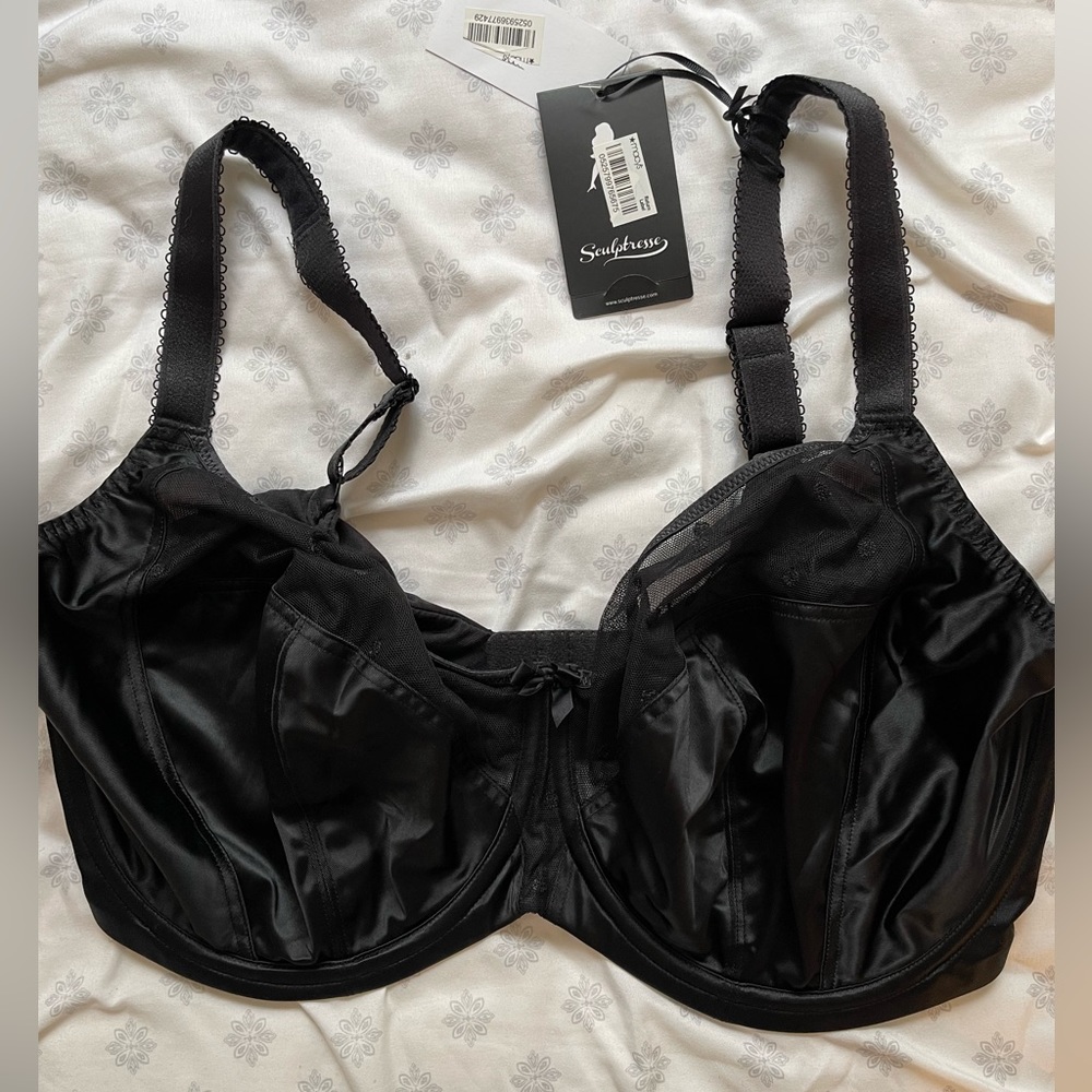 NWT Sculptresse Black Unpadded Bra